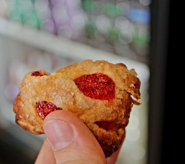 rasberry pastry